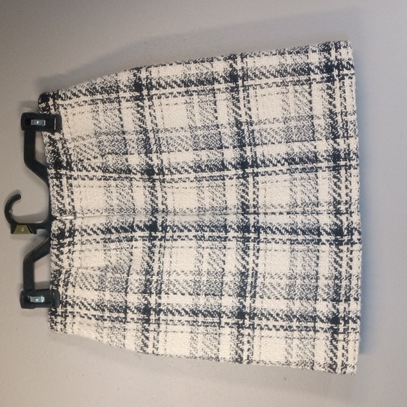 LOFT Black and White Tweed Mini Skirt Size O - Picture 5 of 7